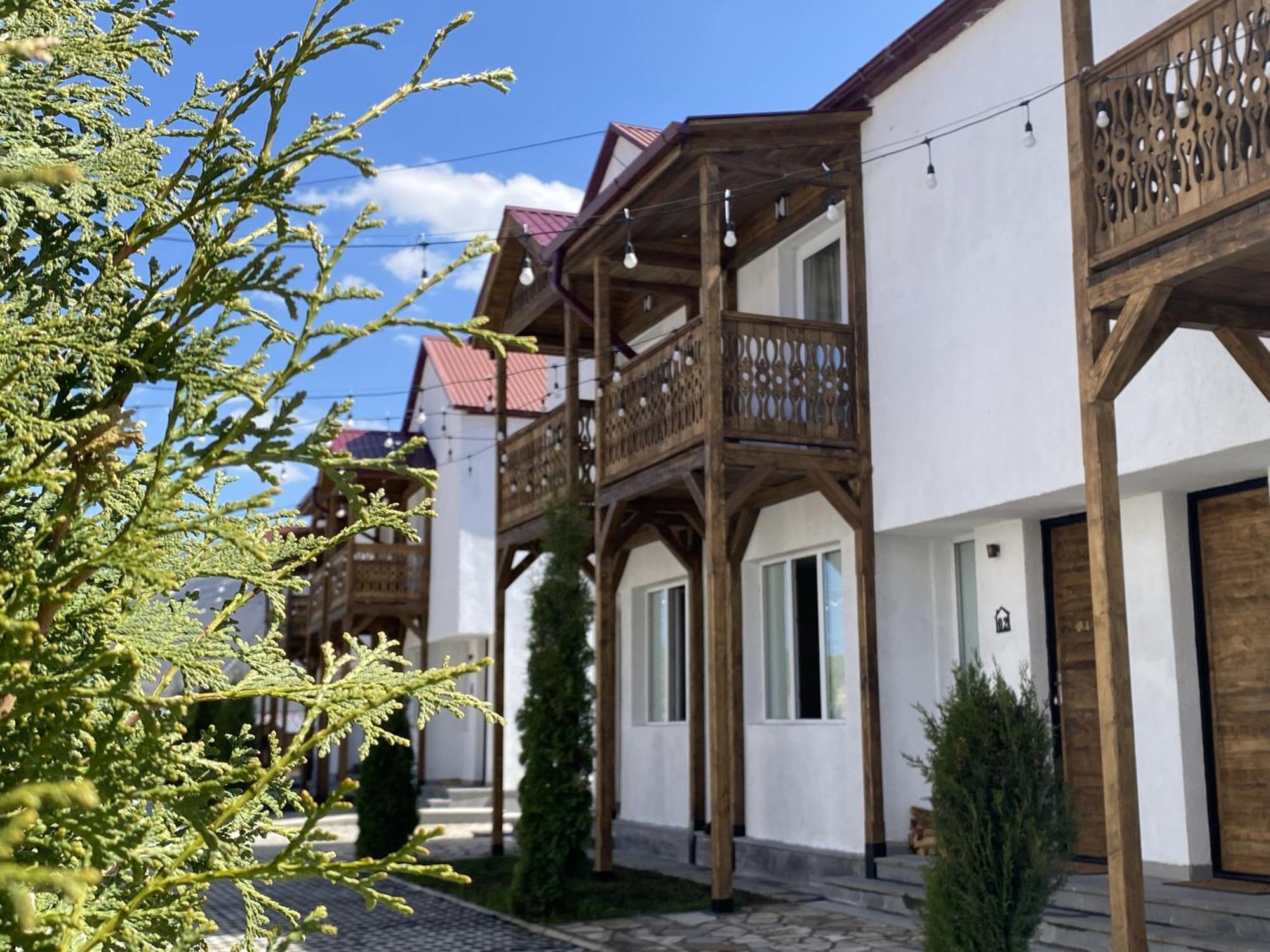 Motives Inn Dilijan Ngoại thất bức ảnh