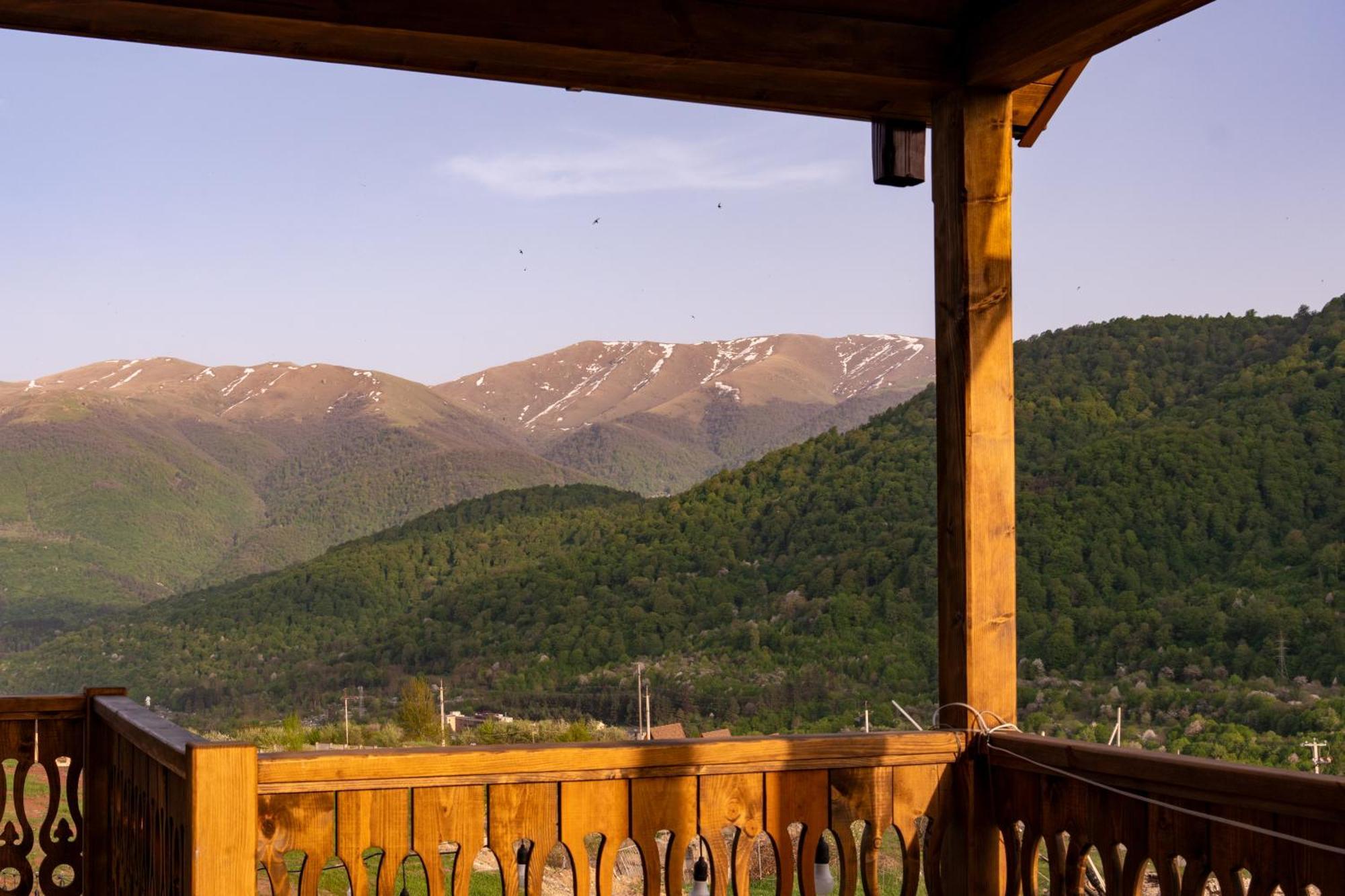Motives Inn Dilijan Ngoại thất bức ảnh