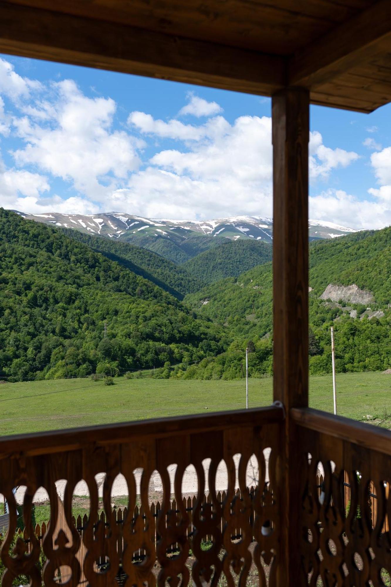 Motives Inn Dilijan Ngoại thất bức ảnh